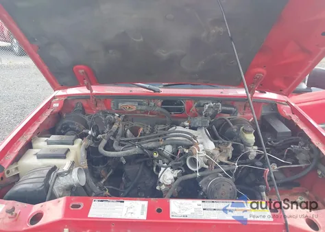 2000 Ford Ranger Super Cab from USA, damaged, VIN 1FTYR14V1YTA36861